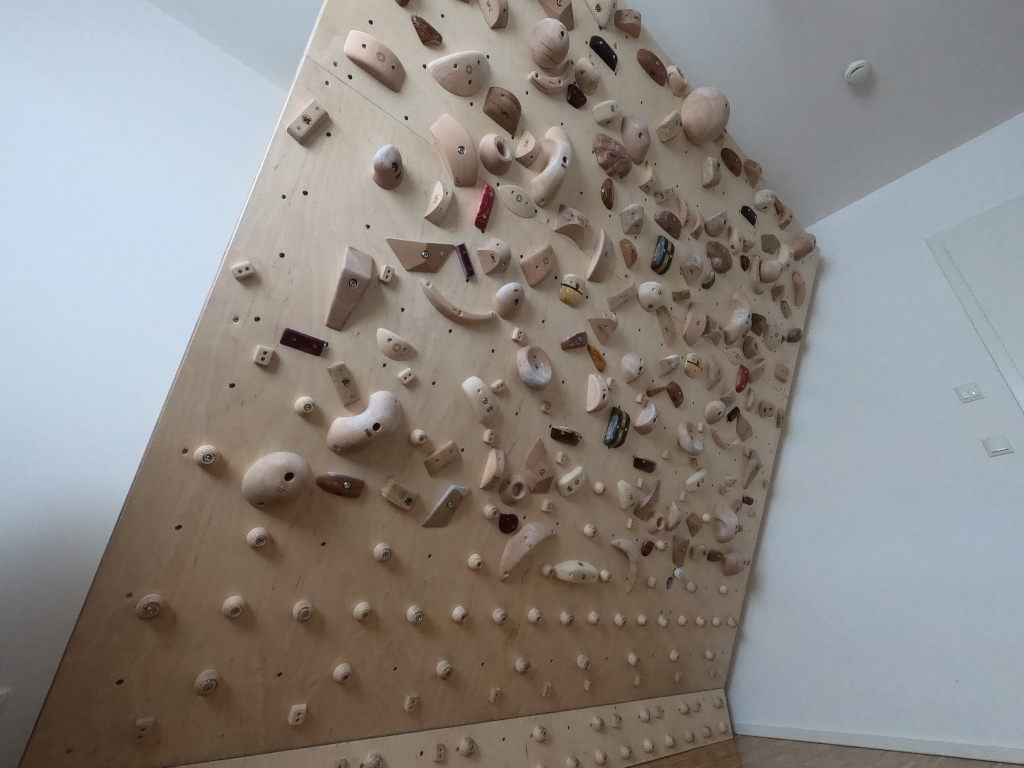 Adjustable home climbing wall