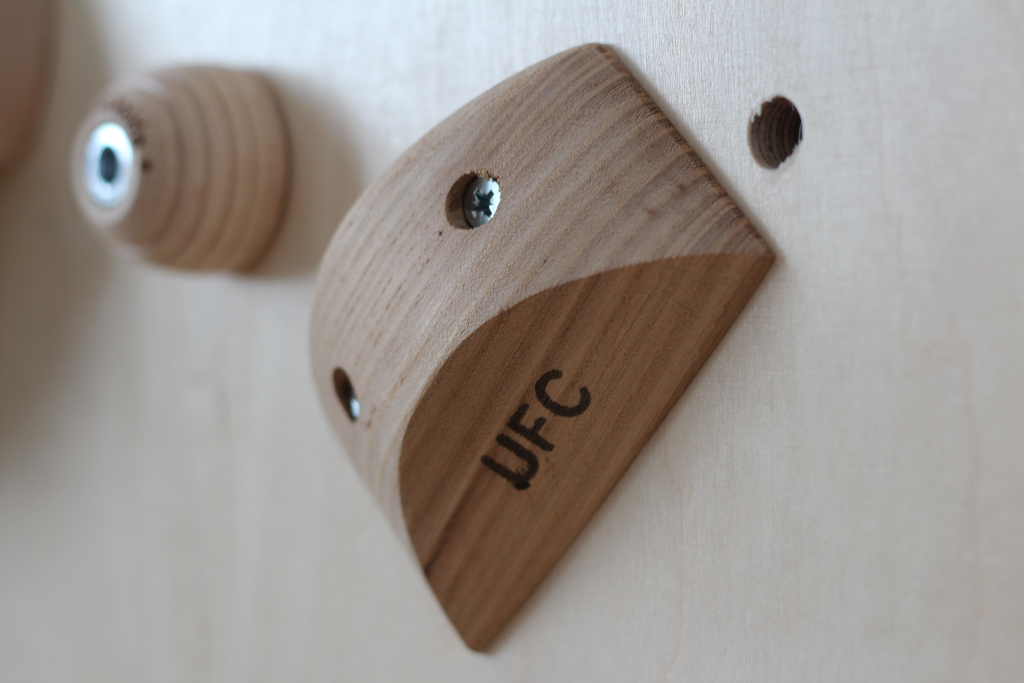 UFC.Hold wooden climbing hold